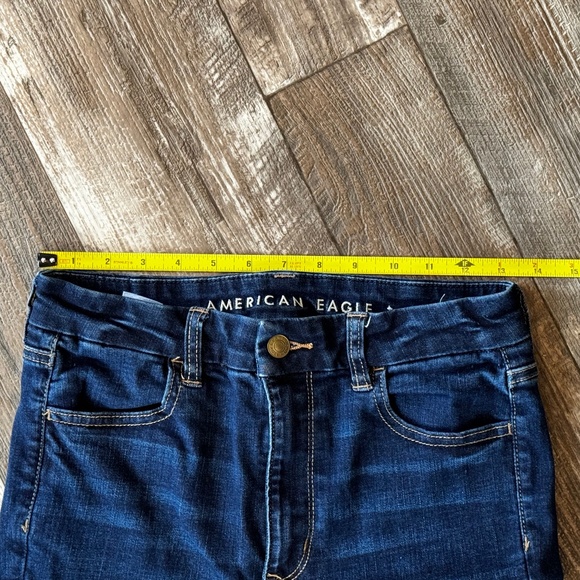 EUC - American Eagle Outfitters Jeans - Picture 14 of 15